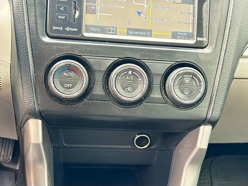 Used 2015 Subaru Forester 2.5i Limited image 16