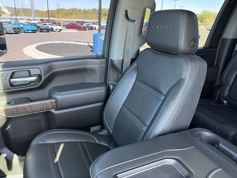 Used 2021 GMC Sierra 2500 Denali w/ Denali Ultimate Package AWD/4WD image 24
