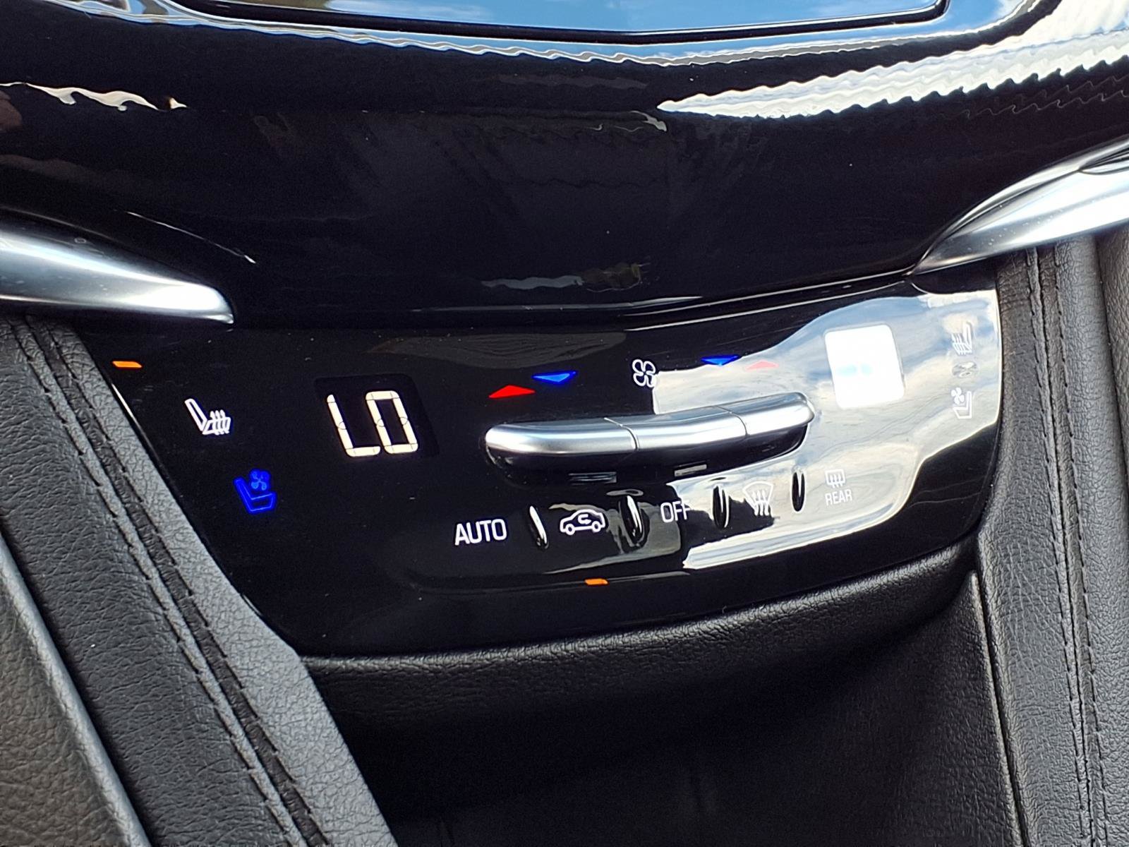 Used 2025 Cadillac XT6 Sport AWD/4WD image 26