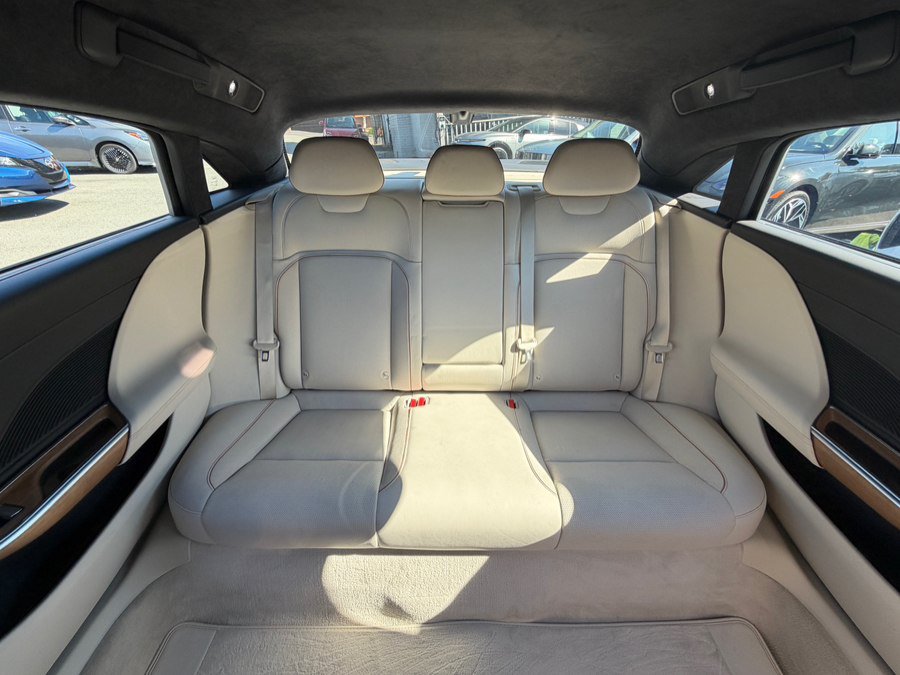 Used 2024 Lucid Air Touring AWD/4WD image 38