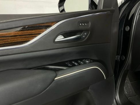 Used 2024 Cadillac Escalade Premium Luxury w/ Performance Package image 26