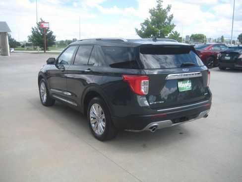 Used 2024 Ford Explorer Limited w/ Limited Technology Package AWD/4WD image 5