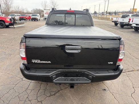 Used 2015 Toyota Tacoma 4x4 Double Cab w/ TRD Sport Package image 7