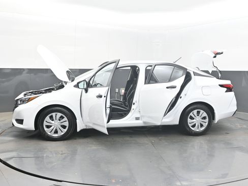 Certified 2025 Nissan Versa S w/ Trunk Package image 41