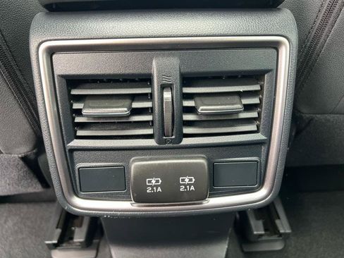 Used 2023 Subaru Forester Premium AWD/4WD image 12