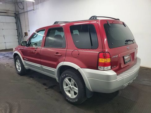 Used 2005 Ford Escape 4WD Hybrid image 5