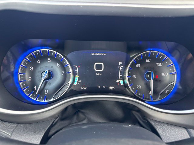 New 2027 Chrysler Pacifica Select FWD image 17