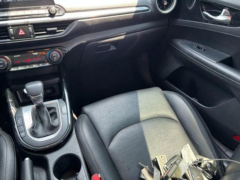 Used 2020 Kia Forte EX FWD image 14