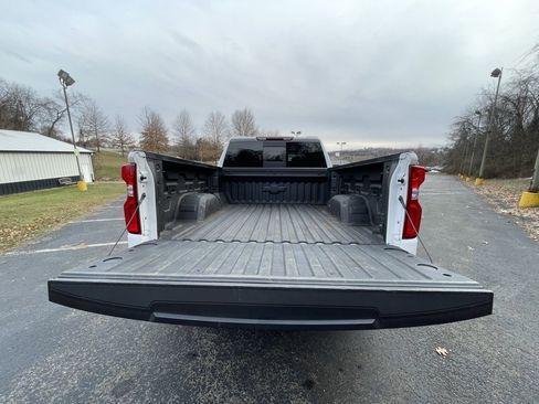 Certified 2022 Chevrolet Silverado 1500 RST w/ Convenience Package II image 19