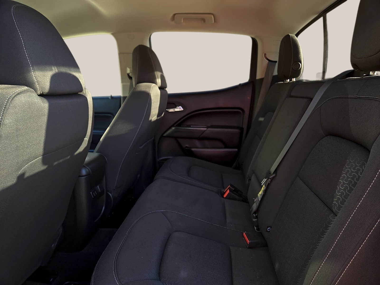 Used 2017 GMC Canyon SLE w/ SLE Convenience Package AWD/4WD image 9