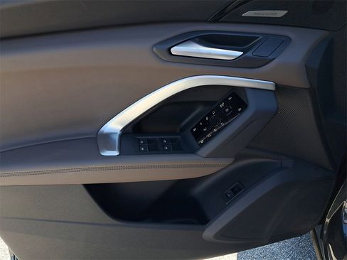 New 2025 Audi Q5 Premium Plus image 20