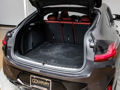 Used 2024 BMW X4 M40i w/ Shadowloine Package image 56