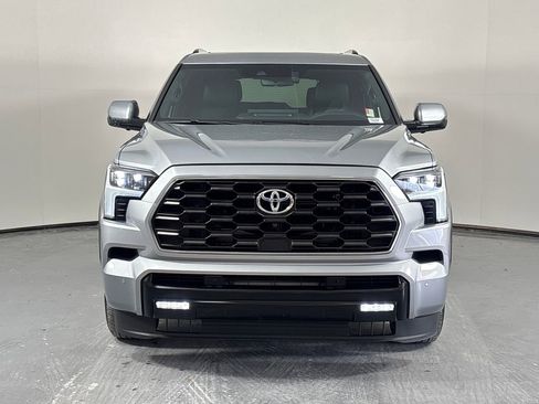 Used 2023 Toyota Sequoia Platinum image 2
