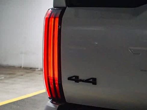 Used 2024 Toyota Tundra Platinum image 11