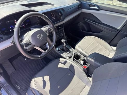 Used 2022 Volkswagen Taos SE AWD/4WD image 6