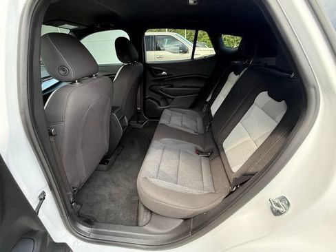 Used 2024 Chevrolet Trax RS w/ Driver Confidence Package FWD image 15