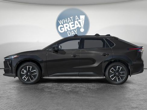 New 2026 Toyota bZ XLE Plus image 3