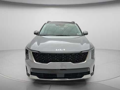 Used 2024 Kia Sorento S w/ Panoramic Sunroof Package AWD/4WD image 2
