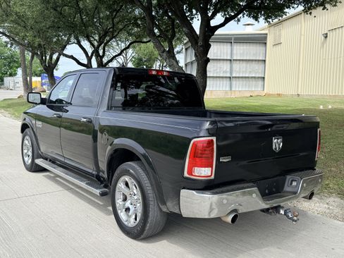 Used 2018 RAM 1500 Laramie RWD image 5