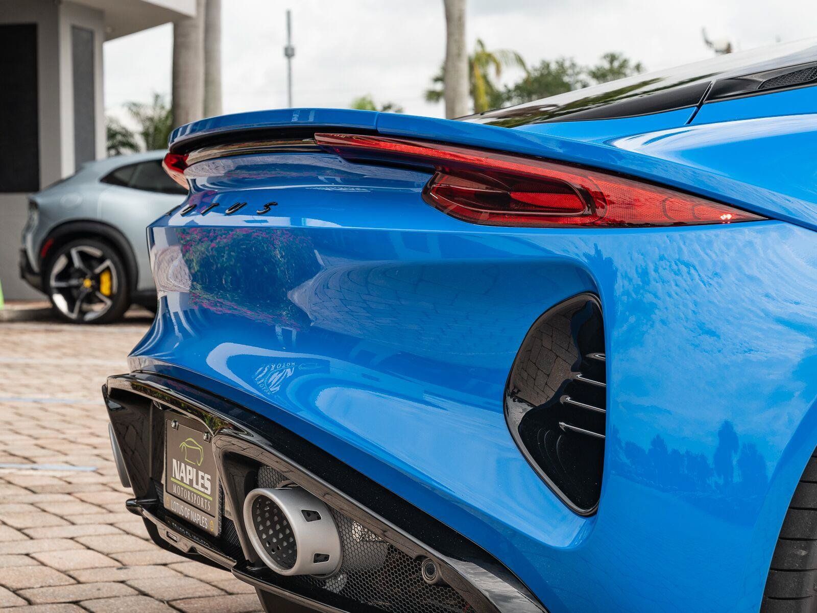 Used 2025 Lotus Emira RWD image 14