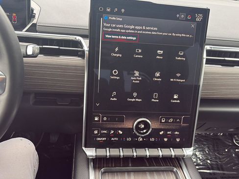 Used 2024 GMC Sierra EV Denali image 24