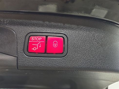 Used 2023 Mercedes-Benz GLE 53 AMG GLE 53 AMG image 16