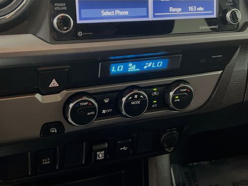 Used 2021 Toyota Tacoma SR5 RWD image 26