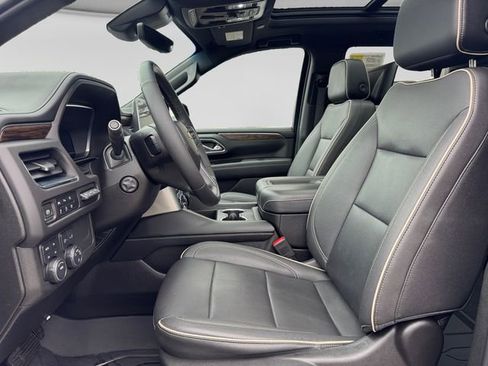 Used 2023 Chevrolet Tahoe Premier image 9