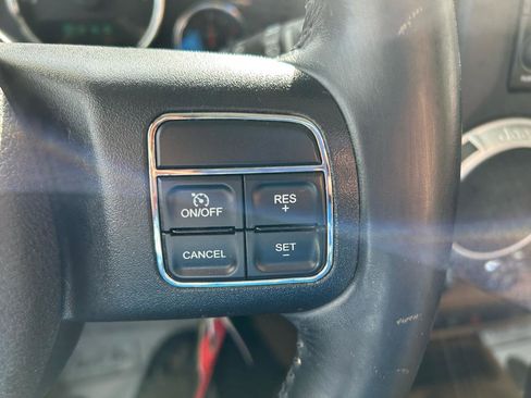 Used 2013 Jeep Wrangler Unlimited Sahara w/ Dual Top Group image 19