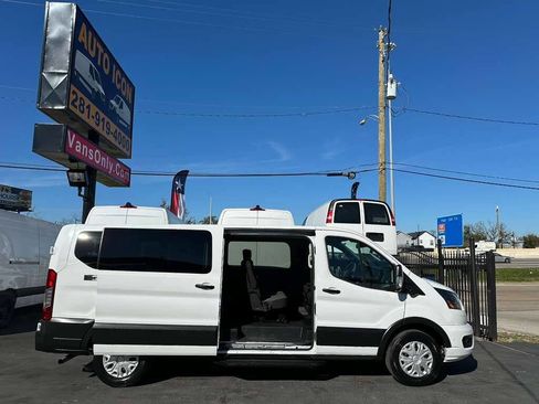 Used 2023 Ford Transit 350 XLT image 5