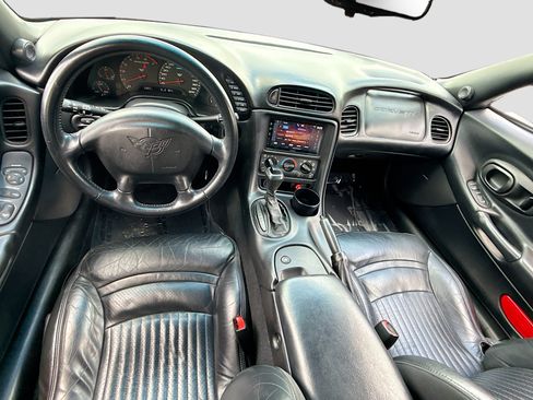 Used 1997 Chevrolet Corvette Coupe RWD image 17