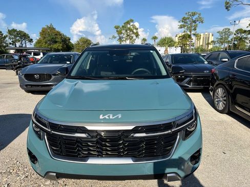 Certified 2025 Kia Seltos S FWD image 2