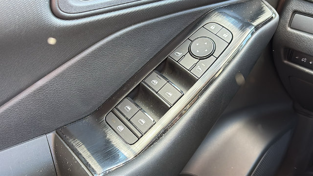 Certified 2025 Nissan Rogue S FWD image 16