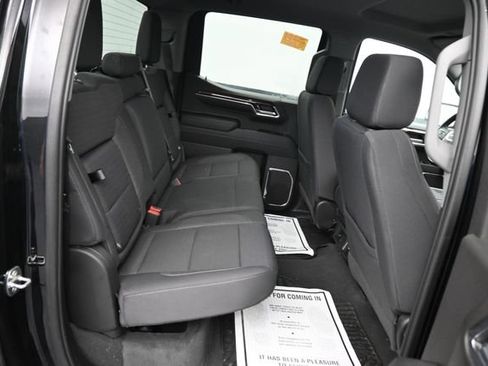 Used 2024 GMC Sierra 1500 Elevation AWD/4WD image 6