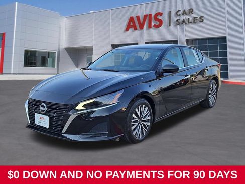 Used 2025 Nissan Altima 2.5 SV FWD image 1