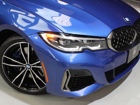 Used 2020 BMW M340i w/ Parking Assistance Package image 9