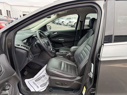 Used 2016 Ford Escape Titanium image 10