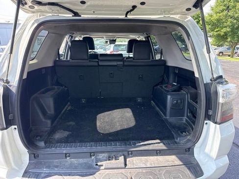 Used 2023 Toyota 4Runner SR5 Premium w/ Moonroof Package AWD/4WD image 12