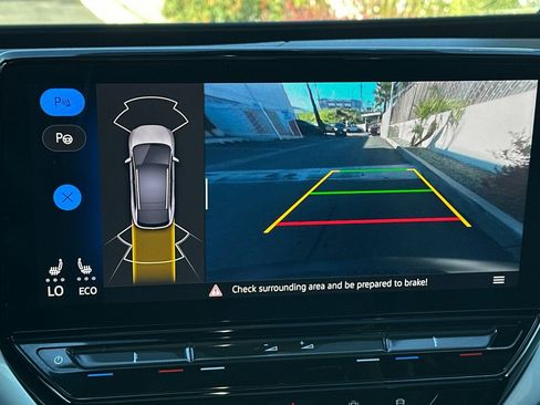 Used 2023 Volkswagen ID.4 S image 19