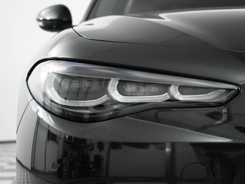 New 2025 Alfa Romeo Giulia w/ Veloce Package Rwd image 16