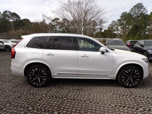 Certified 2025 Volvo XC90 T8 Ultra image 5