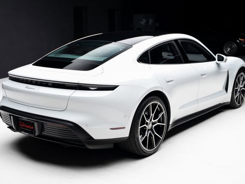 Used 2023 Porsche Taycan w/ Premium Package image 30
