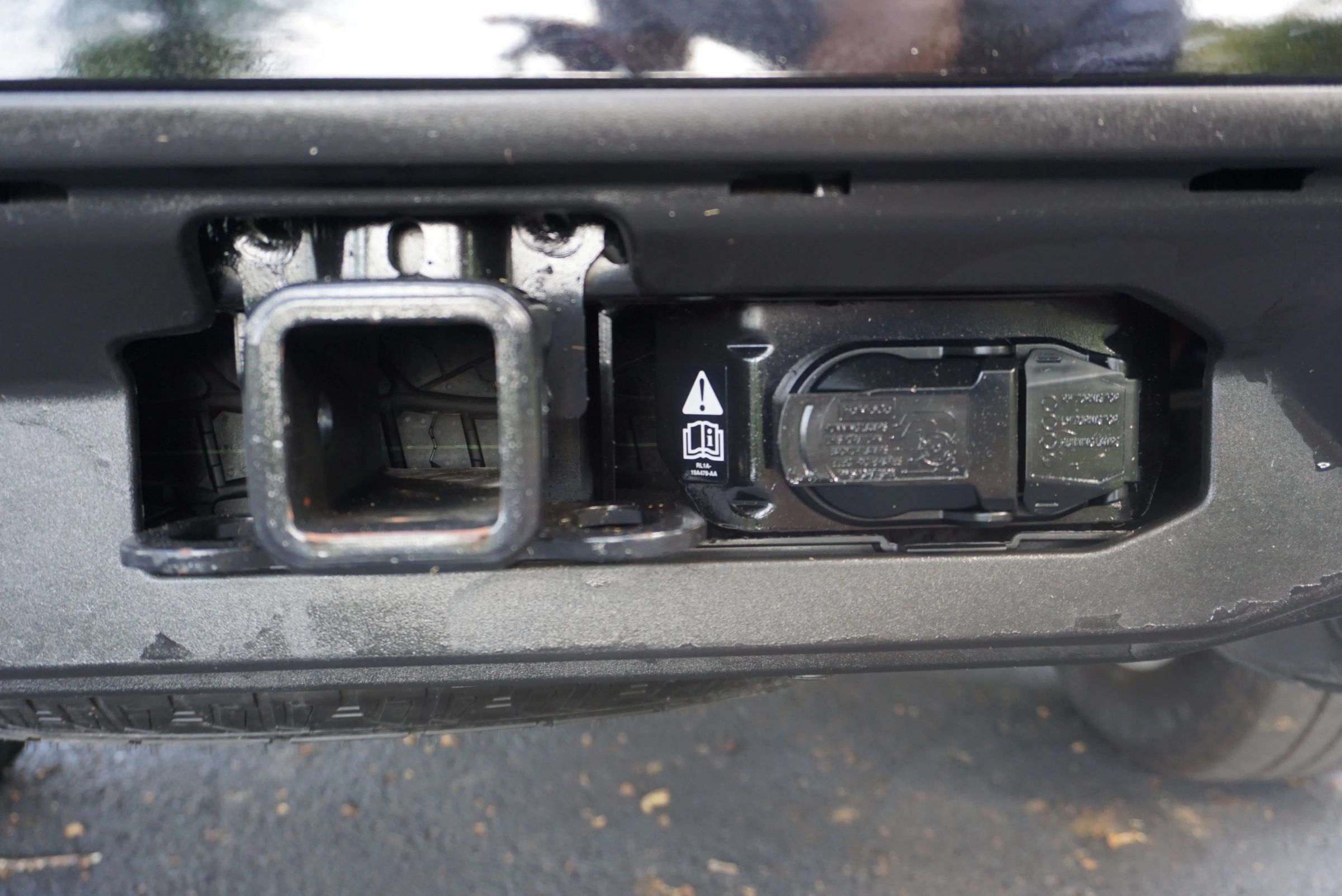 Used 2025 Ford Expedition Active RWD image 12