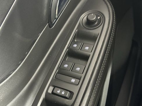 Used 2020 Buick Encore Preferred w/ Safety Package image 40