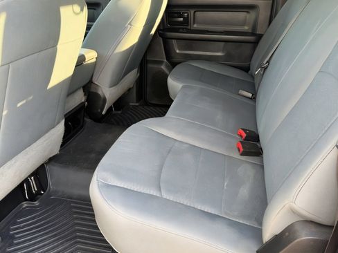 Used 2018 RAM 2500 Tradesman w/ Chrome Appearance Group image 24