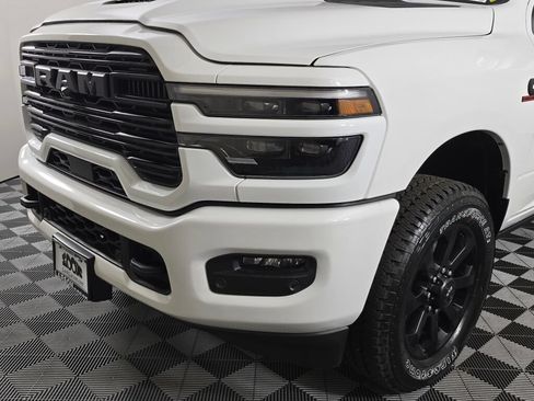 New 2026 RAM 2500 Laramie AWD/4WD image 11