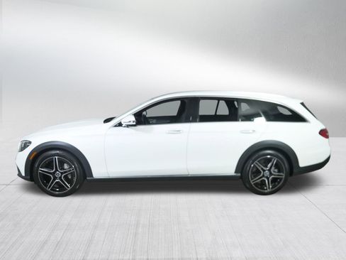 Used 2023 Mercedes-Benz E 450 4MATIC All-Terrain Wagon image 4