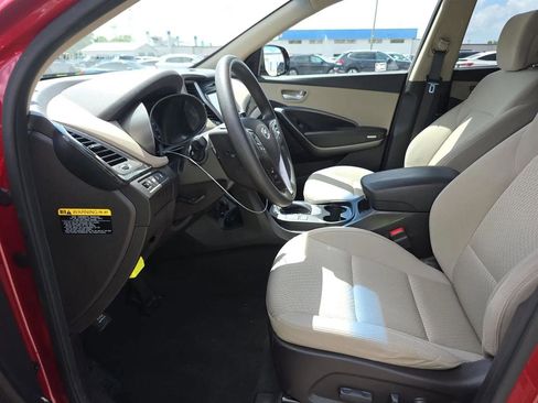 Used 2017 Hyundai Santa Fe SE image 13