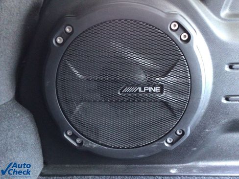 Used 2022 Jeep Wrangler Unlimited Sahara w/ Cold Weather Group image 32