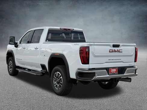 New 2026 GMC Sierra 2500 SLT image 5